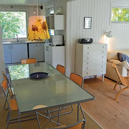 3 Bedroom Pet Friendly In *