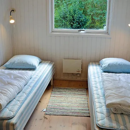 3 Bedroom Pet Friendly In *